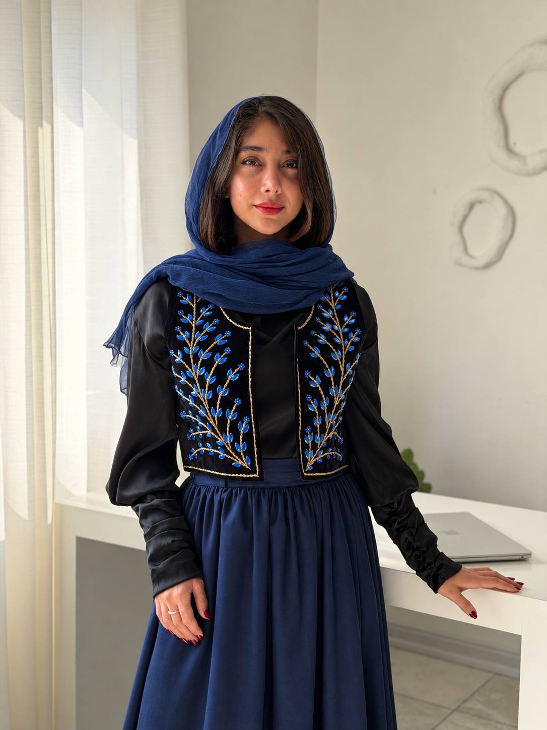 photo_2026-10-14_16-27-58 سخمه مشکی خوشه آبی ( ارسال 15 آذر ) - تصویر 1