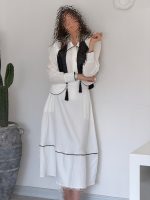 جلیقه و دامن آیلی سفید